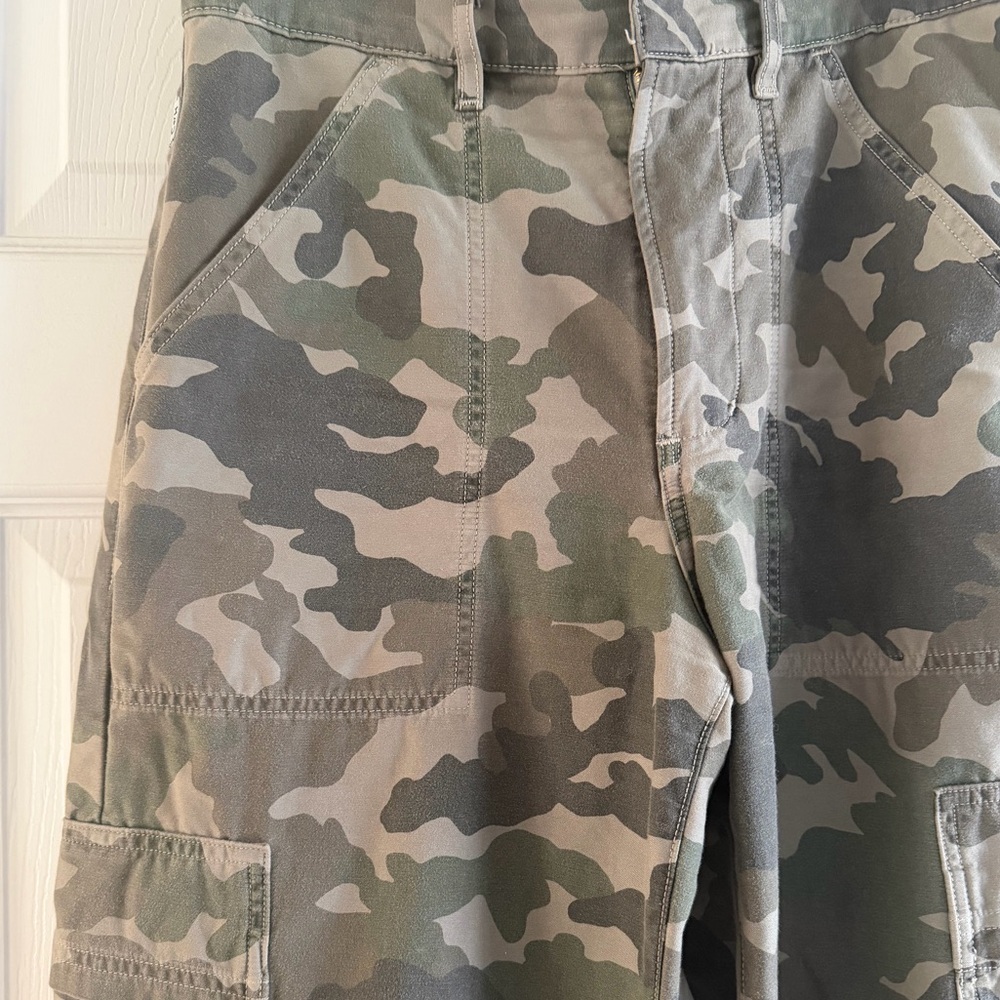 Citizens of Humanity Marcelle Camo Cargo Pants size 27 - Picture 7 of 7